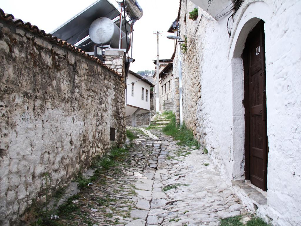 Old Town Hava Baci Hotel Berat Exterior photo