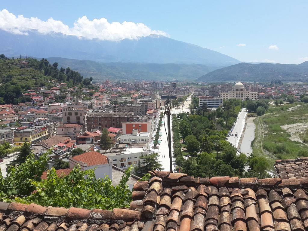 Old Town Hava Baci Hotel Berat Exterior photo