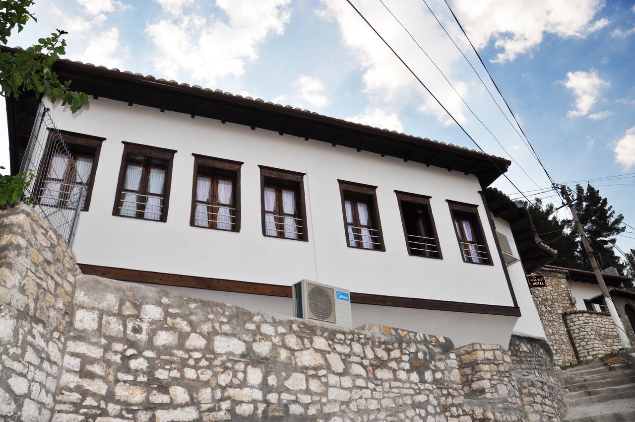 Old Town Hava Baci Hotel Berat Exterior photo